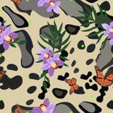 Картина закоптелой кожи леопарда безшовная совмещенная с орхидеей, листьями ладони и бабочками монарха Роскошная печать моды r иллюстрация вектора Картина закоптелой кожи леопарда безшовная совмещенная с орхидеей, листьями ладони и бабочками монарха Роскошная печать моды r иллюстрация вектора