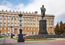 Квадрат собора в Белгороде Россия стоковые фотографии rf Квадрат собора в Белгороде Россия стоковые фотографии rf