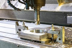 Квадратная промышленная прессформа металла/пустой филировать Технология CNC стоковая фотография rf Квадратная промышленная прессформа металла/пустой филировать Технология CNC стоковая фотография rf