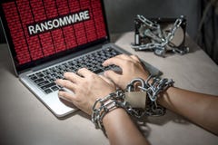 Кибер атака Ransomware на компьтер-книжке компьютера стоковая фотография rf Кибер атака Ransomware на компьтер-книжке компьютера стоковая фотография rf