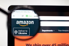 Киев, Украина - 5-ое апреля 2019: Домашняя страница вебсайта Амазонки Американская электронная коммерция и компания облака вычисл стоковая фотография rf Киев, Украина - 5-ое апреля 2019: Домашняя страница вебсайта Амазонки Американская электронная коммерция и компания облака вычисл стоковая фотография rf