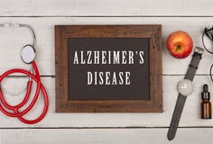 классн классный с текстом & x22; Alzheimer& x27; disease& x22 s; , вахта и стетоскоп стоковая фотография rf классн классный с текстом & x22; Alzheimer& x27; disease& x22 s; , вахта и стетоскоп стоковая фотография rf
