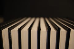 Книги с черной крышкой на черной предпосылке стоковые изображения Книги с черной крышкой на черной предпосылке стоковые изображения