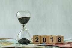 Комплекс предпусковых операций 2018 времени дела года или concep долгосрочных инвестиций стоковые изображения Комплекс предпусковых операций 2018 времени дела года или concep долгосрочных инвестиций стоковые изображения