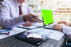 Конференция деятельности Co, команда дела встречая настоящий момент, инвестора e Стоковые Изображения RF Конференция деятельности Co, команда дела встречая настоящий момент, инвестора e Стоковые Изображения RF