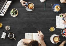 Концепция вебсайта планирования проектной группы веб-дизайна работая стоковые фото Концепция вебсайта планирования проектной группы веб-дизайна работая стоковые фото