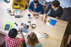 Концепция кафа офиса планирования творческих способностей идей работая стоковые фотографии rf Концепция кафа офиса планирования творческих способностей идей работая стоковые фотографии rf