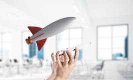 Концепция космоса или технологии с ракетой Мультимедиа стоковые фото Концепция космоса или технологии с ракетой Мультимедиа стоковые фото