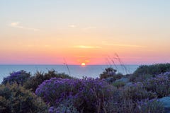 Красивый заход солнца над Ionian морем, Kefalonia r стоковые фото Красивый заход солнца над Ionian морем, Kefalonia r стоковые фото