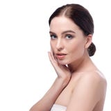 Крупный план стороны женщины красоты Девушка модели курорта красивого брюнет молодая с совершенной кожей Принципиальная схема вни Стоковые Фотографии RF Крупный план стороны женщины красоты Девушка модели курорта красивого брюнет молодая с совершенной кожей Принципиальная схема вни Стоковые Фотографии RF