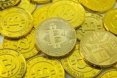 Крупный план изображения электронных денег валюты Bitcoin секретный стоковая фотография Крупный план изображения электронных денег валюты Bitcoin секретный стоковая фотография