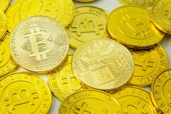 Крупный план изображения электронных денег валюты Bitcoin секретный стоковая фотография Крупный план изображения электронных денег валюты Bitcoin секретный стоковая фотография