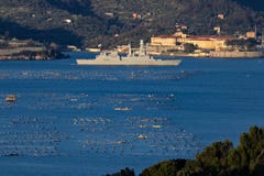 Ла Spezia, Лигурия, Италия 03/27/2019 Итальянский военный корабль D554, Caio Duilio стоковое изображение Ла Spezia, Лигурия, Италия 03/27/2019 Итальянский военный корабль D554, Caio Duilio стоковое изображение