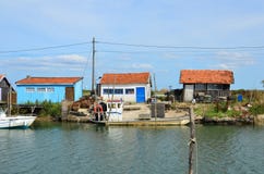 Ла Tremblade, устрица обрабатывая землю гавань, Шаранта морской, Франция стоковые фото Ла Tremblade, устрица обрабатывая землю гавань, Шаранта морской, Франция стоковые фото