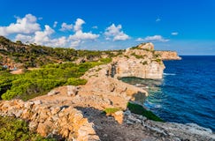 Ландшафт Испании Майорки на побережье Cala Moro стоковые изображения rf Ландшафт Испании Майорки на побережье Cala Moro стоковые изображения rf
