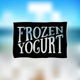 Логотип мороженого и замороженного йогурта Эмблема года сбора винограда вектора Элемент дизайна логотипа лета Ретро ярлык для мас Стоковые Изображения Логотип мороженого и замороженного йогурта Эмблема года сбора винограда вектора Элемент дизайна логотипа лета Ретро ярлык для мас Стоковые Изображения