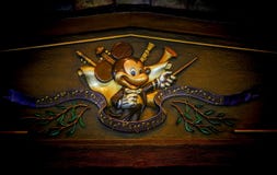 Логотип мыши mickey в обмундировании проводника концерта стоковые фотографии rf Логотип мыши mickey в обмундировании проводника концерта стоковые фотографии rf