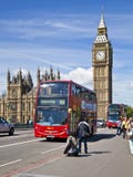 ЛОНДОН, Великобритания - 24-ое июня 2014 - большое Бен и парламент Великобритании стоковое изображение ЛОНДОН, Великобритания - 24-ое июня 2014 - большое Бен и парламент Великобритании стоковое изображение