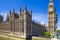 ЛОНДОН, Великобритания - 24-ое июня 2014 - большое Бен и парламент Великобритании стоковое изображение ЛОНДОН, Великобритания - 24-ое июня 2014 - большое Бен и парламент Великобритании стоковое изображение