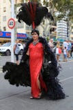 Люди танцуя и имея полезного время работы в параде гей-парада в Benidorm стоковые изображения rf Люди танцуя и имея полезного время работы в параде гей-парада в Benidorm стоковые изображения rf