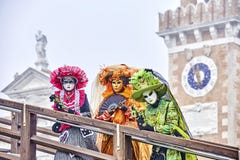 маска venetian изолированная масленицей белизна venice маски Италии Масленица Венеция 2017 портрет женщины Costumed на венецианск стоковая фотография маска venetian изолированная масленицей белизна venice маски Италии Масленица Венеция 2017 портрет женщины Costumed на венецианск стоковая фотография