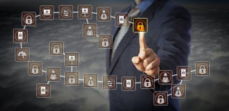 Менеджер выбирая самый недавний блок в Blockchain Стоковое Изображение Менеджер выбирая самый недавний блок в Blockchain Стоковое Изображение