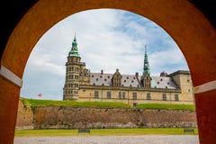 место kronborg helsingor деревушки Дании замока легендарное стоковые изображения место kronborg helsingor деревушки Дании замока легендарное стоковые изображения