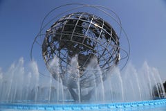 ` 1964 мира Нью-Йорка s справедливое Unisphere в парке Flushing Meadows стоковое изображение rf ` 1964 мира Нью-Йорка s справедливое Unisphere в парке Flushing Meadows стоковое изображение rf