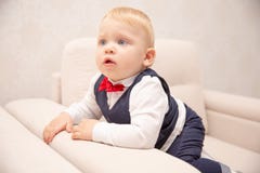 младенец счастливый Мальчик в белых рубашке и бабочке портрет близкой девушки детей вверх Стильный человек в модном бабочка стоковые фотографии rf младенец счастливый Мальчик в белых рубашке и бабочке портрет близкой девушки детей вверх Стильный человек в модном бабочка стоковые фотографии rf