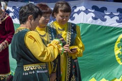 Много женщин в национальных Bashkir одеждах стоковое фото rf Много женщин в национальных Bashkir одеждах стоковое фото rf