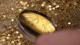 Модель монетки макроса реальная созданная как валюта с децентрализацией Модель монетки макроса реальная созданная как валюта с децентрализацией