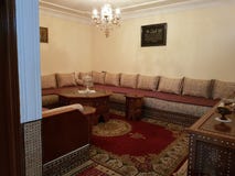 Морокканская традиционная живущая комната стоковые изображения Морокканская традиционная живущая комната стоковые изображения