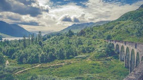 Мост виадука Glenfinnan на Шотландии, Великобритании стоковые фото Мост виадука Glenfinnan на Шотландии, Великобритании стоковые фото