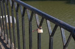 Мост любов в Logroño стоковые фото Мост любов в Logroño стоковые фото