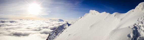 Небесная панорама от боливийской верхней части горы стоковое изображение Небесная панорама от боливийской верхней части горы стоковое изображение