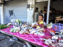 Немногое индонезийская девушка, Canggu, Бали, Индонезия, апрель 2018 стоковое фото rf Немногое индонезийская девушка, Canggu, Бали, Индонезия, апрель 2018 стоковое фото rf
