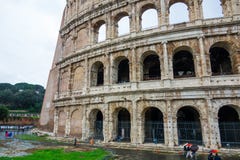 Один из самых важных ориентир ориентиров в Риме - di Roma Colosseum - Colisseo стоковые фотографии rf Один из самых важных ориентир ориентиров в Риме - di Roma Colosseum - Colisseo стоковые фотографии rf
