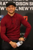 Облегченный чемпион Vasiliy Lomachenko мира во время окончательной пресс-конференции перед боем унификации названия против Хосе P стоковое изображение rf Облегченный чемпион Vasiliy Lomachenko мира во время окончательной пресс-конференции перед боем унификации названия против Хосе P стоковое изображение rf
