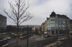 Одна большая улица Праги в центре города стоковое фото rf Одна большая улица Праги в центре города стоковое фото rf