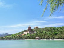 Озеро на величественном летнем дворце, Пекин Kunming, Китай Стоковое фото RF Озеро на величественном летнем дворце, Пекин Kunming, Китай Стоковое фото RF