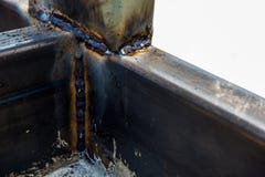 Основная заварка MIG для слабой стали стоковое фото Основная заварка MIG для слабой стали стоковое фото