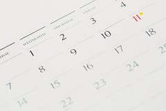 Отметьте день события со штырем Канцелярская кнопка в концепции календаря для занятого срока организовать стоковое фото rf Отметьте день события со штырем Канцелярская кнопка в концепции календаря для занятого срока организовать стоковое фото rf