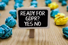 Отправьте СМС показывать знака готовый для вопроса о Gdpr да никакого Wri владением Paperclip схематической защиты данных готовно стоковое фото rf Отправьте СМС показывать знака готовый для вопроса о Gdpr да никакого Wri владением Paperclip схематической защиты данных готовно стоковое фото rf