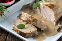 Очень вкусное филе свинины жаркого с соусом гриба Стоковая Фотография Очень вкусное филе свинины жаркого с соусом гриба Стоковая Фотография