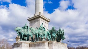 Памятник тысячелетия на квадрате героев в Будапеште, Венгрии стоковая фотография Памятник тысячелетия на квадрате героев в Будапеште, Венгрии стоковая фотография