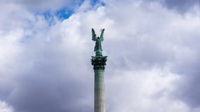 Памятник тысячелетия на квадрате героев в Будапеште, Венгрии стоковое фото Памятник тысячелетия на квадрате героев в Будапеште, Венгрии стоковое фото