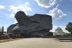 Памятник церковь в крепости Бреста, Беларусь гарнизона „смелости „и St Nicholas стоковые фотографии rf Памятник церковь в крепости Бреста, Беларусь гарнизона „смелости „и St Nicholas стоковые фотографии rf