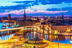 Панорама ночи Стокгольма, Швеции стоковые изображения rf Панорама ночи Стокгольма, Швеции стоковые изображения rf
