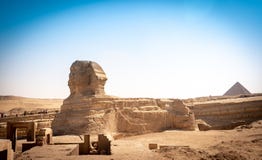 Панорамный взгляд полного профиля большого сфинкса с стоковая фотография Панорамный взгляд полного профиля большого сфинкса с стоковая фотография