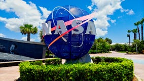 Парадные ворота логотипа земли NASA Флориды стоковое фото rf Парадные ворота логотипа земли NASA Флориды стоковое фото rf